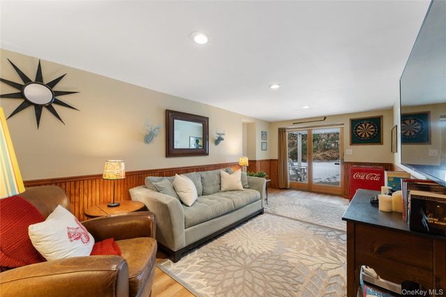 25 Croton Avenue, Hastings-on-hudson, NY 10706