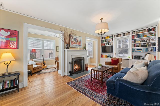 25 Croton Avenue, Hastings-on-hudson, NY 10706