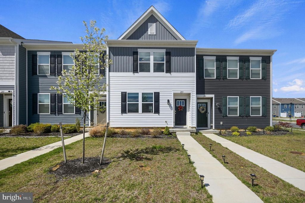 203 RIDGELY BLVD, Dover, DE 19904