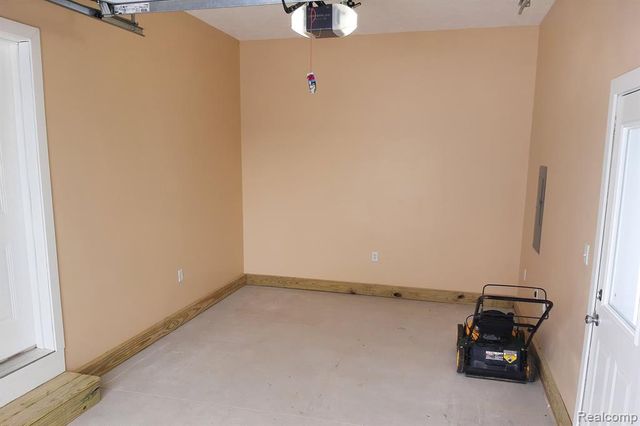 611 Michael Avenue, Update, MI 49685