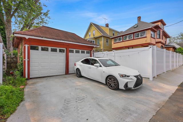 604 Wood Avenue, Bridgeport, CT 06604