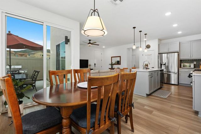 35254 Blossom Place, Fallbrook, CA 92028