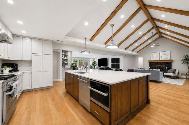 4359 Shady Bend Drive, Dallas, TX 75244
