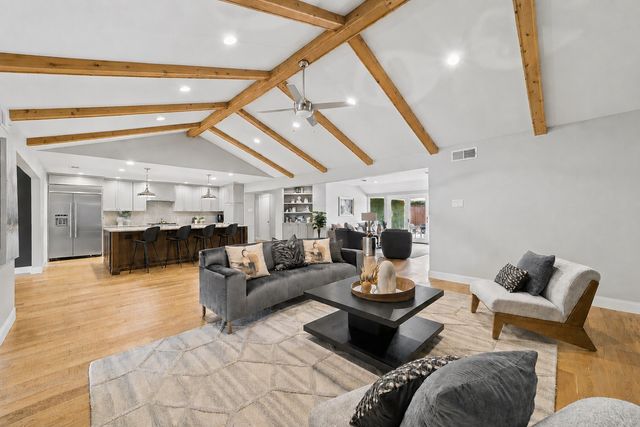 4359 Shady Bend Drive, Dallas, TX 75244