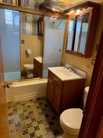 1004 31st Avenue, Bellwood, IL 60104
