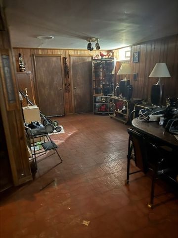 1004 31st Avenue, Bellwood, IL 60104