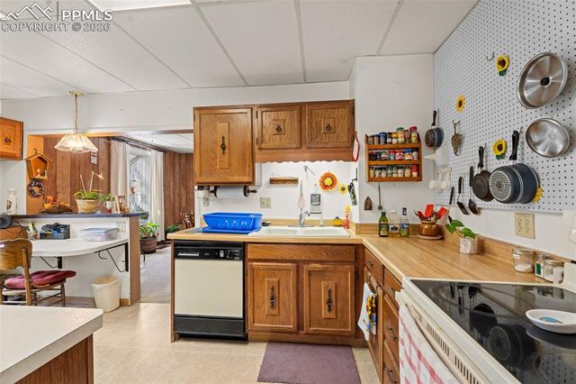 2815 Beacon Street, Colorado Springs, CO 80907