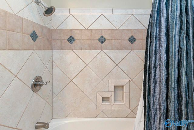 8507 Louis Drive, Huntsville, AL 35802