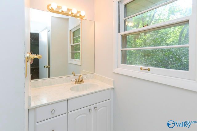 8507 Louis Drive, Huntsville, AL 35802
