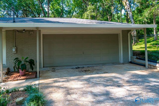 8507 Louis Drive, Huntsville, AL 35802