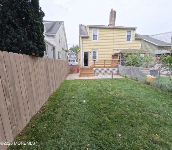 24 Newkirk Avenue, Hamilton, NJ 08629