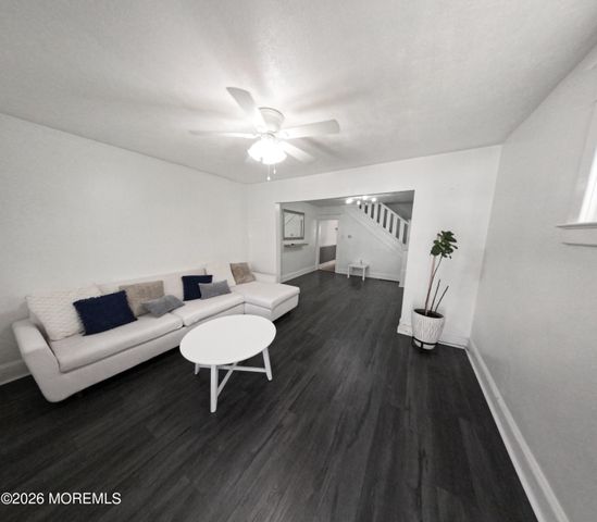 24 Newkirk Avenue, Hamilton, NJ 08629