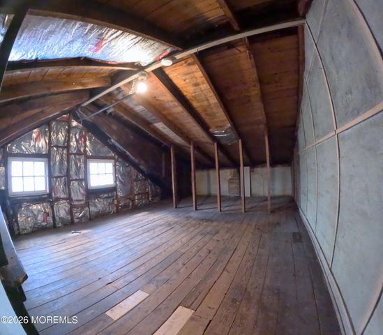 24 Newkirk Avenue, Hamilton, NJ 08629
