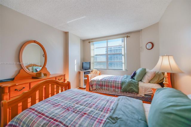 1985 S Ocean Dr 6J, Hallandale Beach, FL 33009