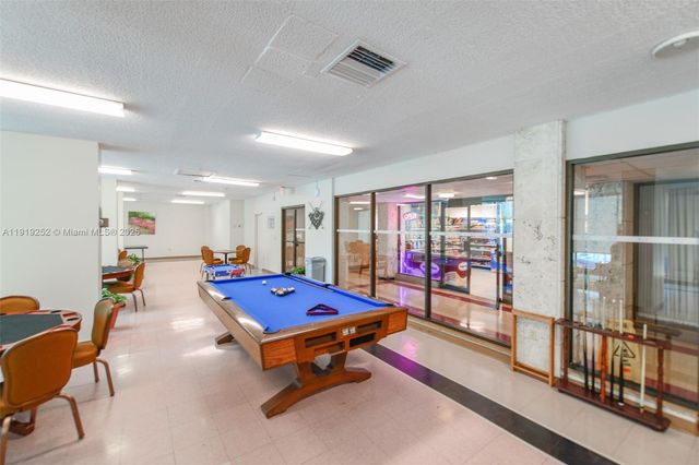 1985 S Ocean Dr 6J, Hallandale Beach, FL 33009