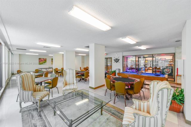 1985 S Ocean Dr 6J, Hallandale Beach, FL 33009