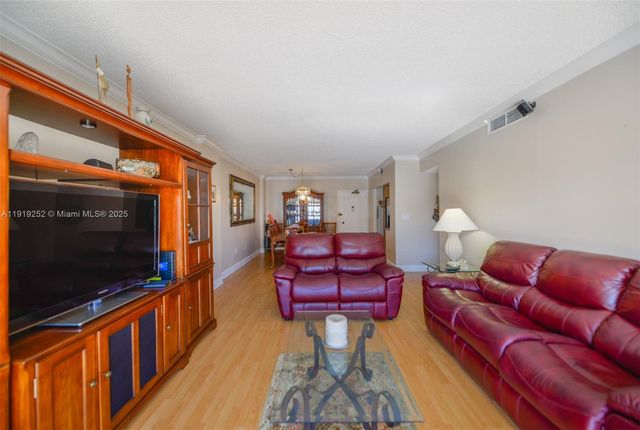 1985 S Ocean Dr 6J, Hallandale Beach, FL 33009