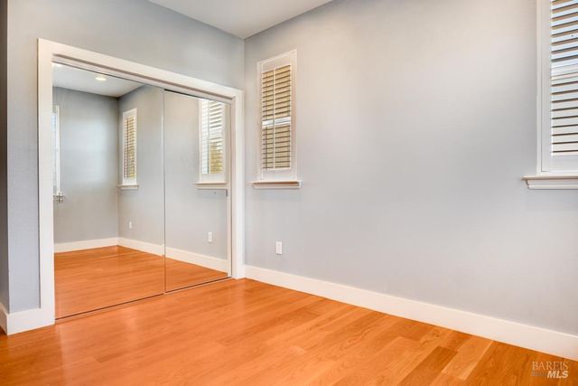 2580 Peterson Creek Dr, Santa Rosa, CA 95403