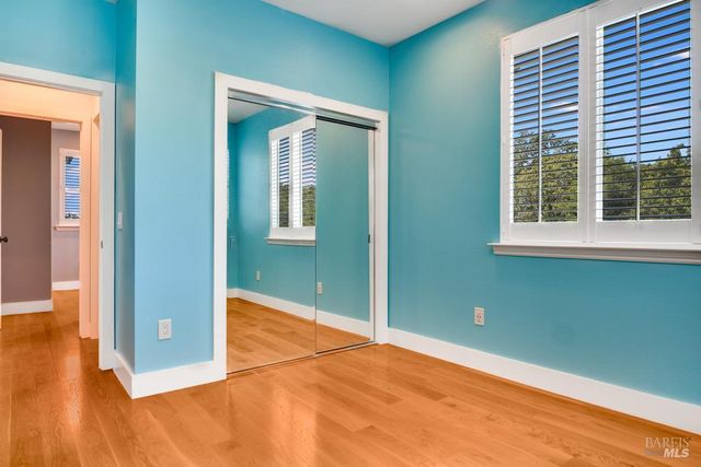 2580 Peterson Creek Dr, Santa Rosa, CA 95403