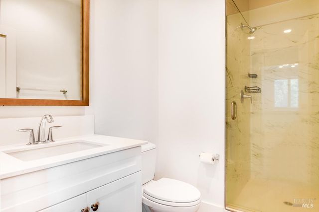 2580 Peterson Creek Dr, Santa Rosa, CA 95403
