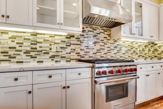 2580 Peterson Creek Dr, Santa Rosa, CA 95403