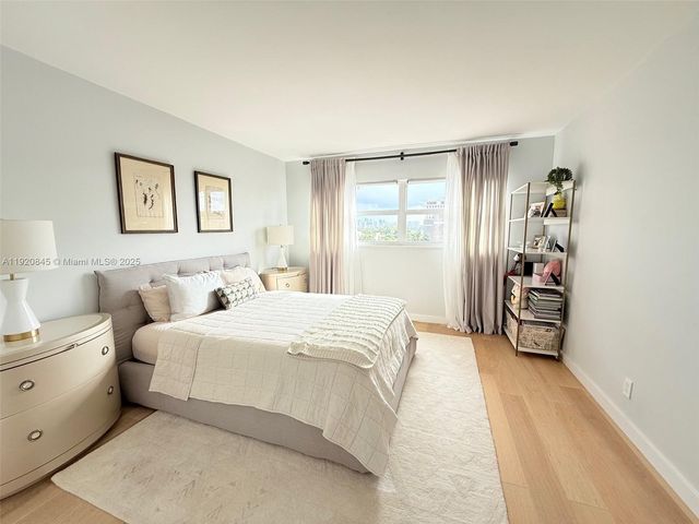 180 NE 12th Ave 12E, Hallandale Beach, FL 33009