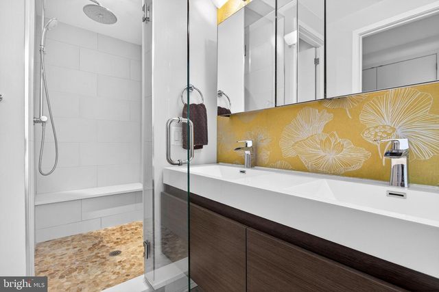 607 N 6TH ST, Philadelphia, PA 19123