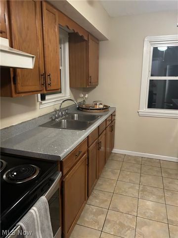 9725 S Highland Avenue, Garfield Heights, OH 44125
