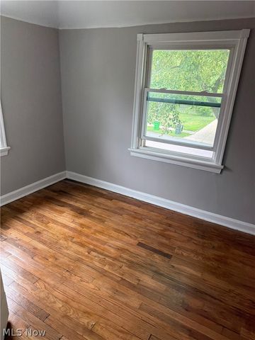 9725 S Highland Avenue, Garfield Heights, OH 44125