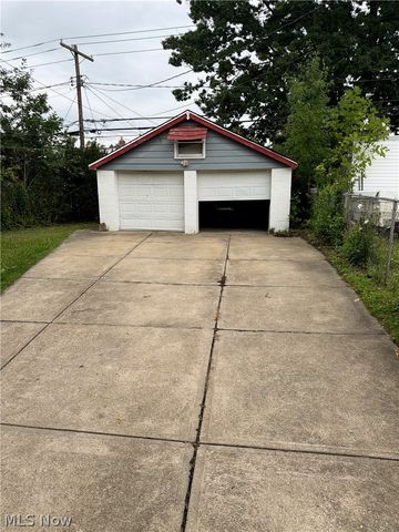 9725 S Highland Avenue, Garfield Heights, OH 44125