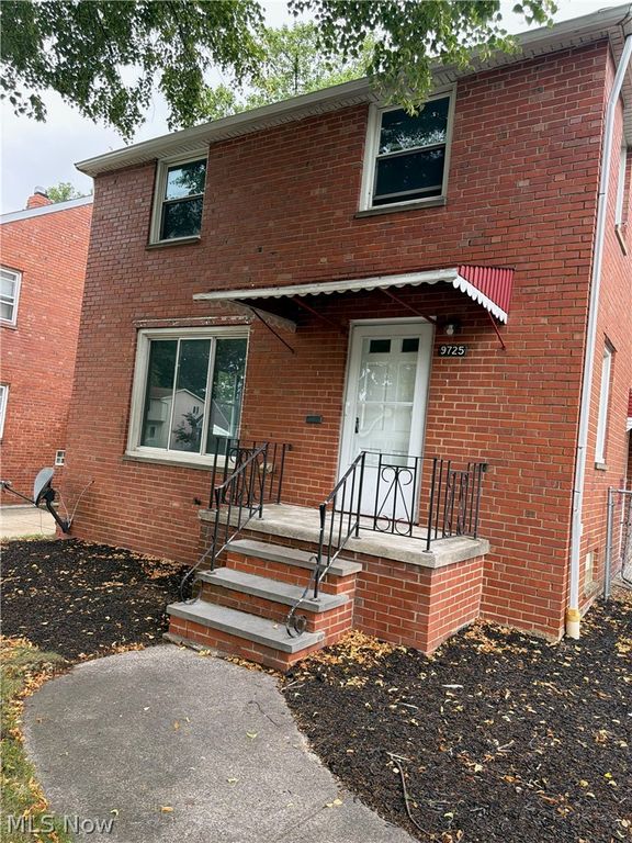 9725 S Highland Avenue, Garfield Heights, OH 44125