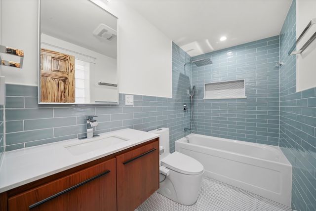 10351 S Leavitt Street, Chicago, IL 60643