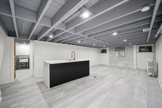 10351 S Leavitt Street, Chicago, IL 60643