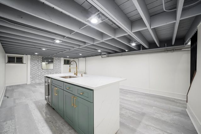 10351 S Leavitt Street, Chicago, IL 60643