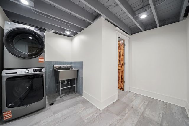 10351 S Leavitt Street, Chicago, IL 60643