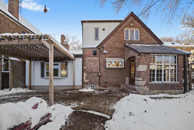 10351 S Leavitt Street, Chicago, IL 60643