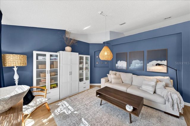 5068 ALAMANDA DRIVE, Melbourne, FL 32940