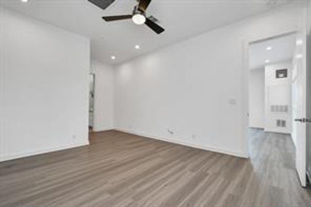 207 Pierce Street 301, Houston, TX 77002