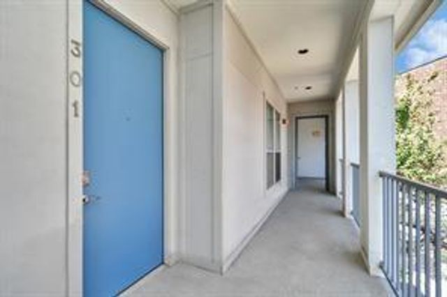 207 Pierce Street 301, Houston, TX 77002