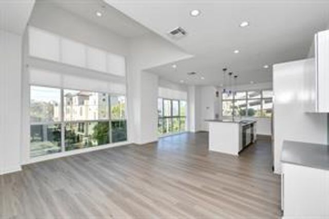 207 Pierce Street 301, Houston, TX 77002