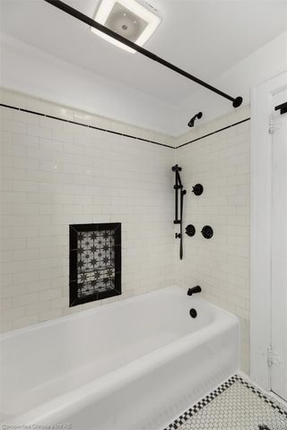 1409 Sunset Boulevard, Royal Oak, MI 48067