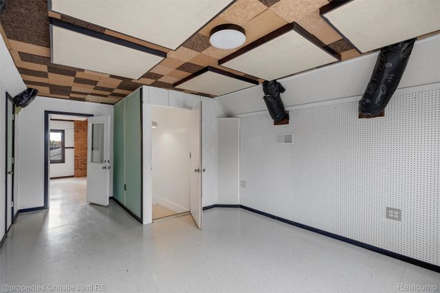 1409 Sunset Boulevard, Royal Oak, MI 48067