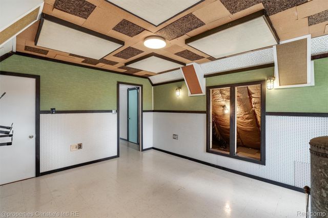 1409 Sunset Boulevard, Royal Oak, MI 48067