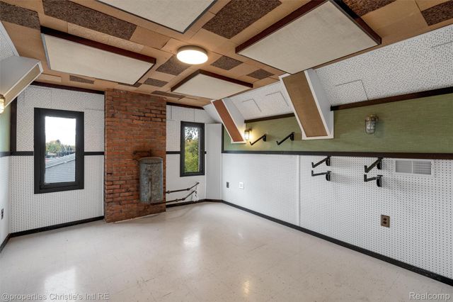 1409 Sunset Boulevard, Royal Oak, MI 48067