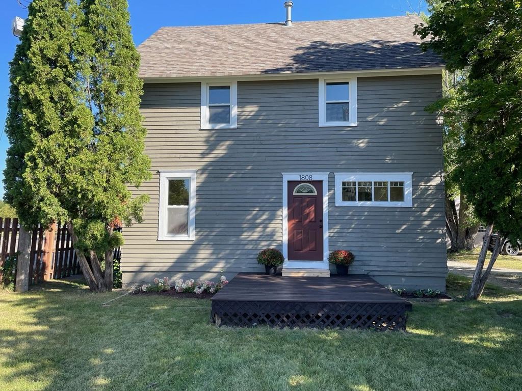 1808 4th Street NW, Faribault, MN 55021