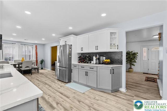 1804 Elmhurst Drive, Whitehall Twp, PA 18052