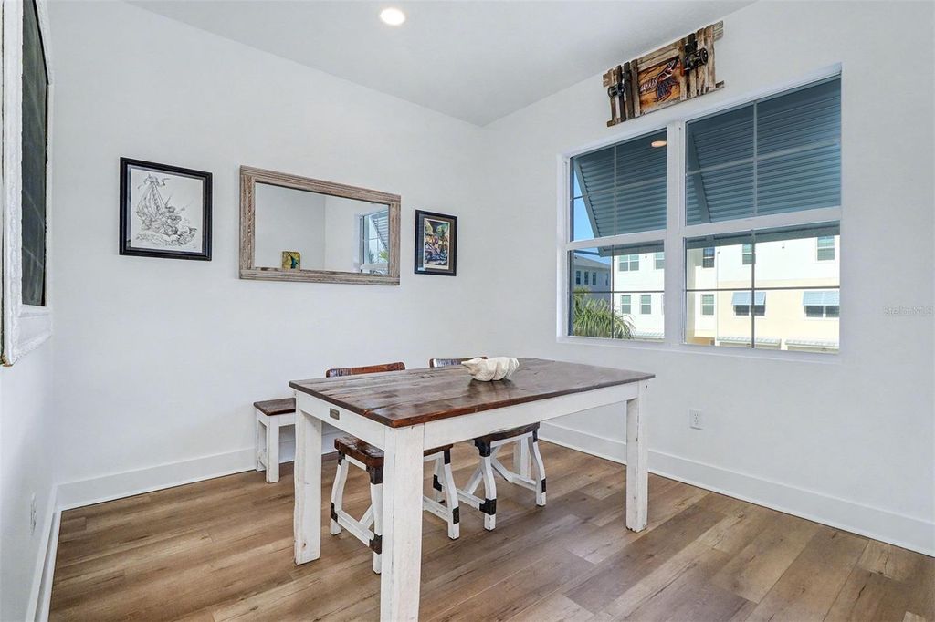 Image 16 of property listing at 9936 KEY HAVEN ROAD, Seminole, FL 33777