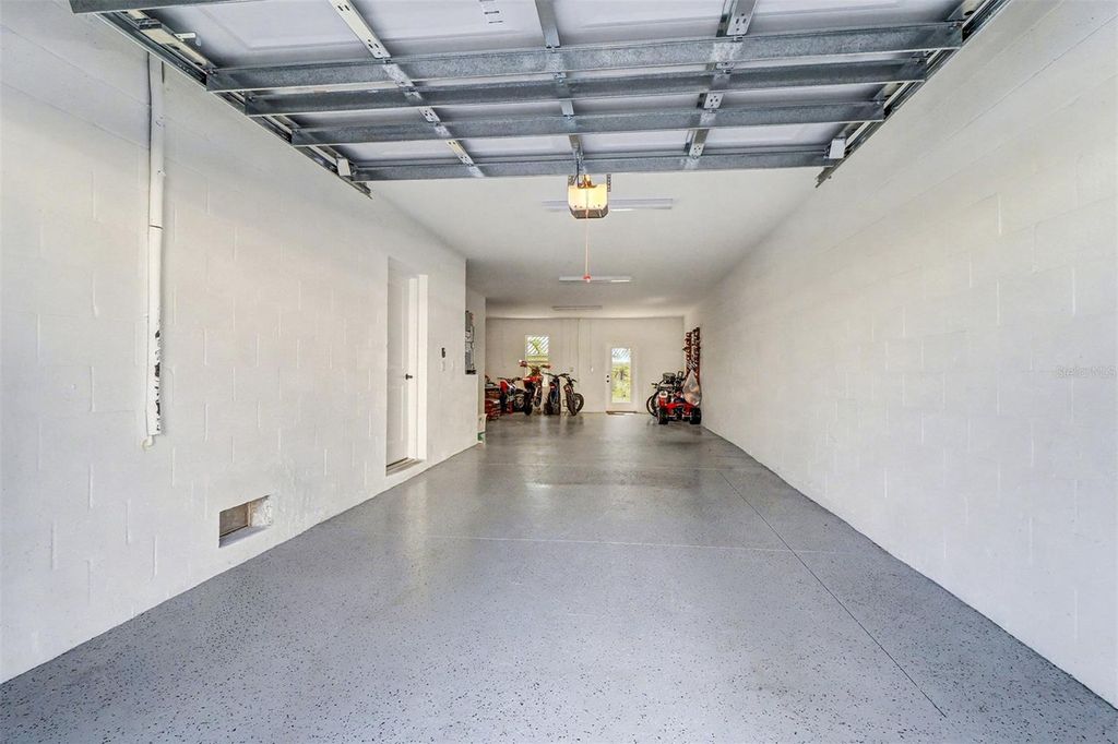 Image 33 of property listing at 9936 KEY HAVEN ROAD, Seminole, FL 33777