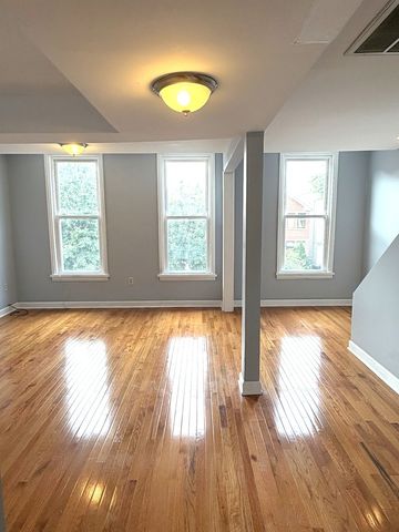 1621 N Talman Avenue, Chicago, IL 60647