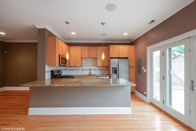 1437 W Fillmore Street, Chicago, IL 60607